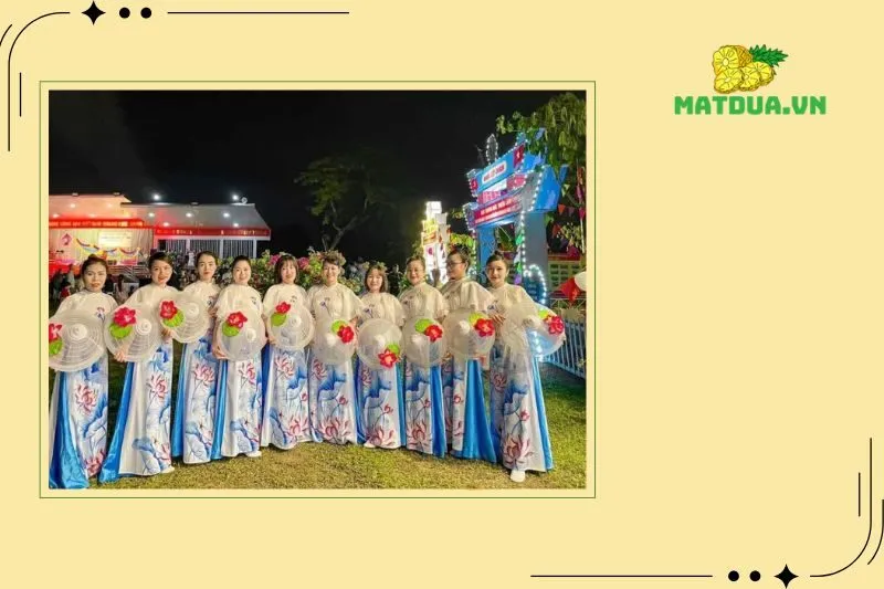 Trang Phục Biểu Diễn Phan Thương
